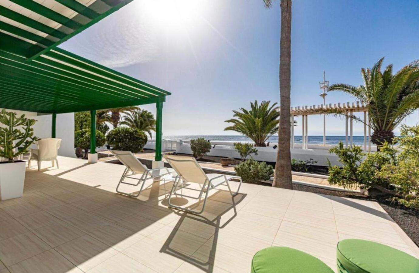 Luxury Villa Sea Front -La Orilla 플라야 온다 외부 사진